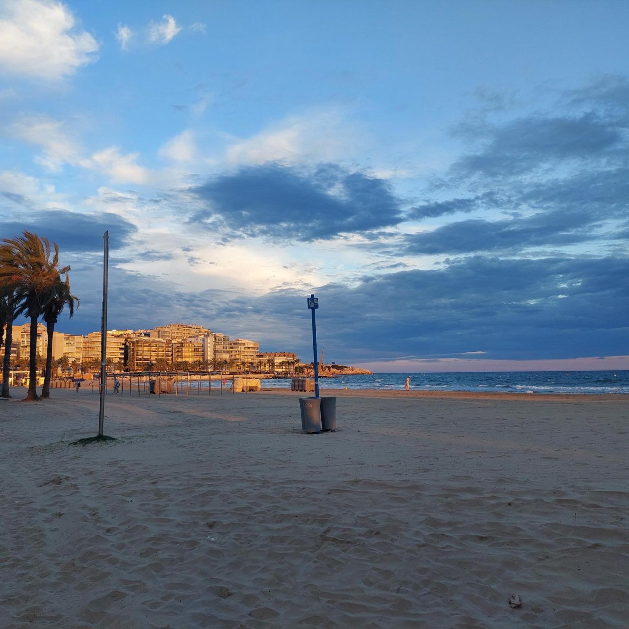 Morning Coffee By The Sea 1 Bedroom Between Capellans And Llevant Beaches Appartement *